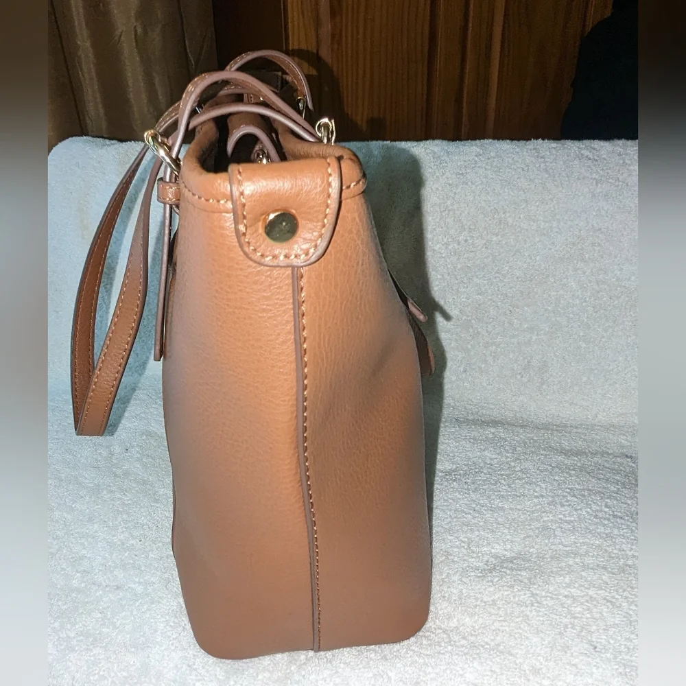 Anne Klein fashionably functional